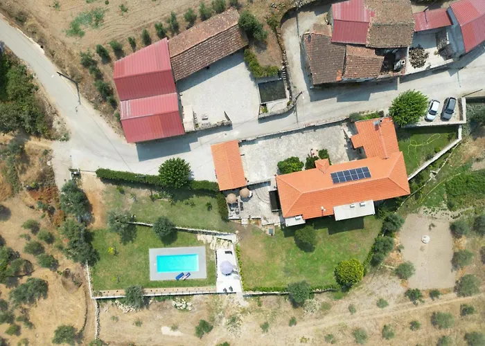 ファームステイ Casa De Vilar Do Dao ペナルヴァ・ド・カステロ